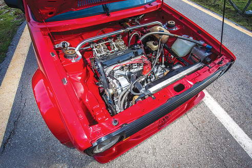 Ο 1.6 8V κινητήρας του GTi Mk1, μετά από μελέτη και βελτίωση, αποδίδει περίπου 150 ίππους. Το θεϊκό σασμάν και το χαμηλό βάρος του αμαξώματος συνθέτουν ένα άπαιχτο σύνολο