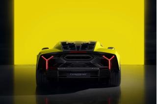 H Lamborghini παρουσιάζει ένα μοντέλο… Fenomeno