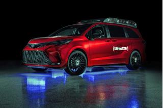 Toyota Sienna Remix Concept: Από το… Μπουρνάζι ως τη Μύκονο και το… Λας Βέγκας