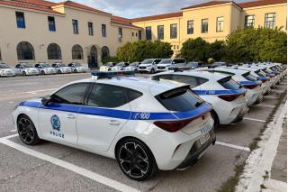 Η Ελληνική αστυνομία εμπλουτίζει το στόλο της με 11 Cupra Leon VZ 300 ίππων