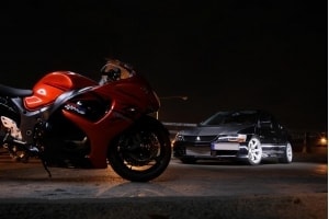 Mitsubishi Lancer Evo IX 1420PS vs Suzuki GSX 1340R Hayabusa 505PS