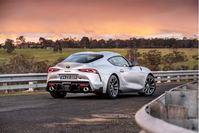 Είναι η BMW M2 C2 ο πραγματικός διάδοχος της Toyota Supra;