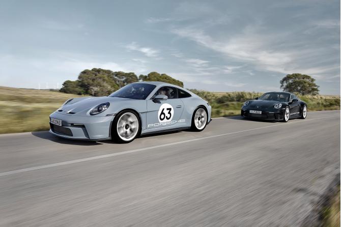 Νέα Porsche 911 S/T με 525Ps