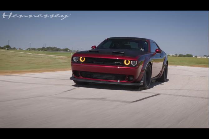 Dodge Challenger SRT Hellcat από την Hennessey