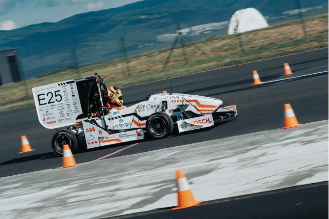 Η Prom Racing γράφει ιστορία στους διαγωνισμούς Formula Student