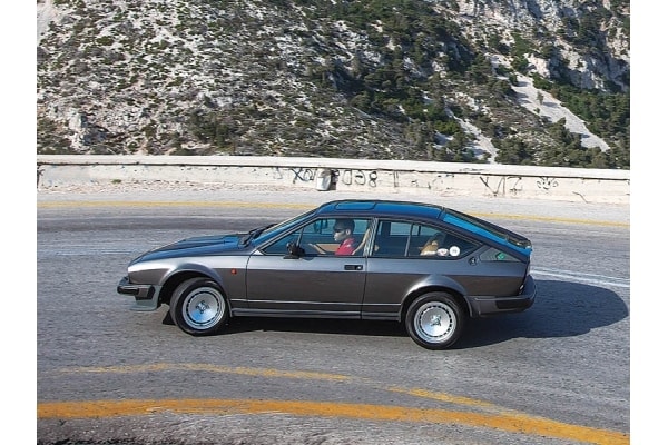 Alfa Romeo GTV 2.0