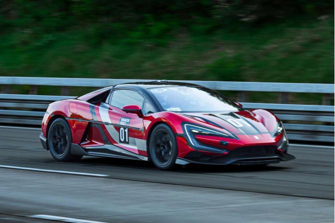 To Yangwang U9 είναι ξανά το ταχύτερο EV στον κόσμο [+video]