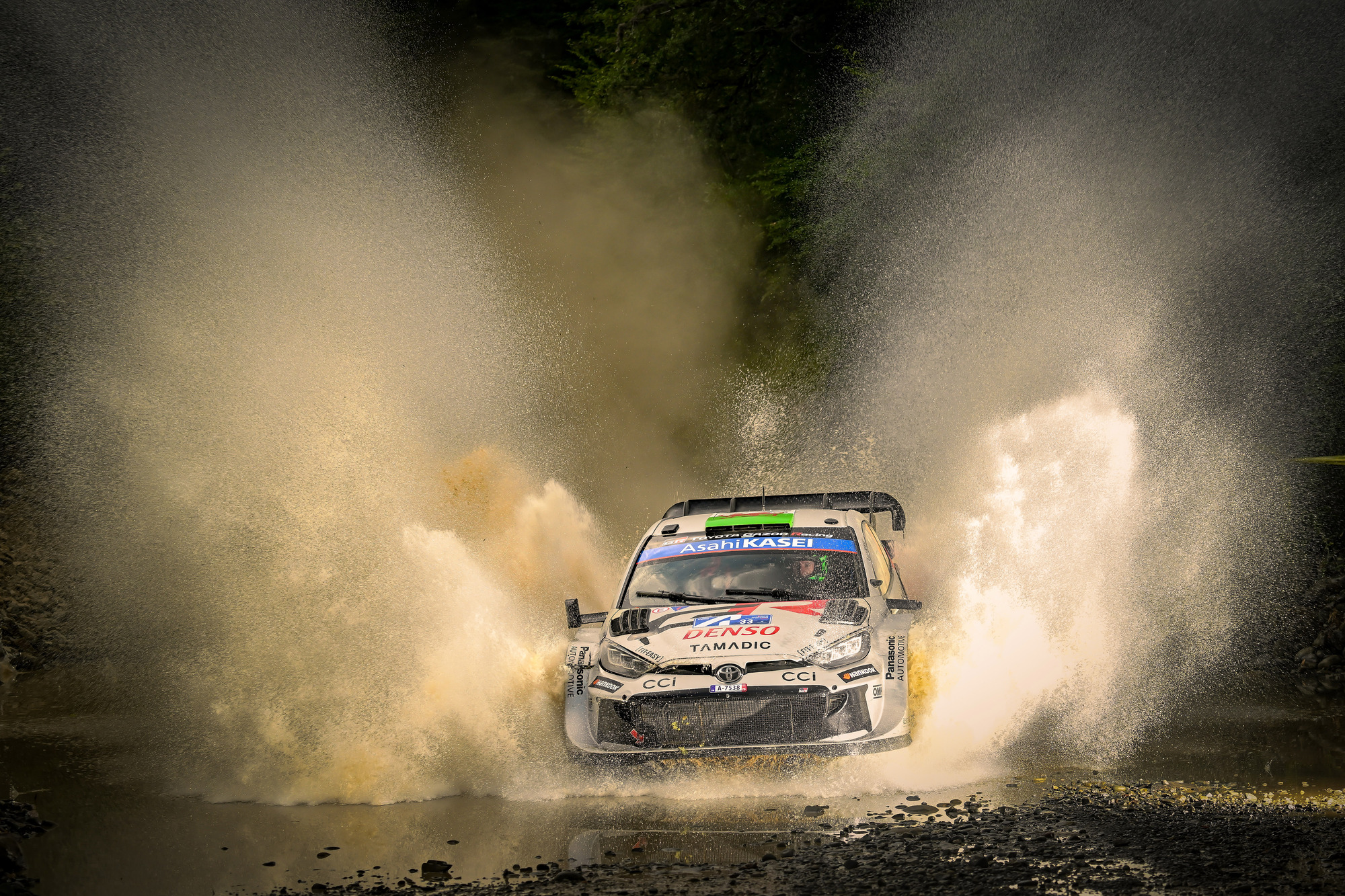 Κυριαρχική νίκη του Tanak στο EKO Rally Acropolis 2025