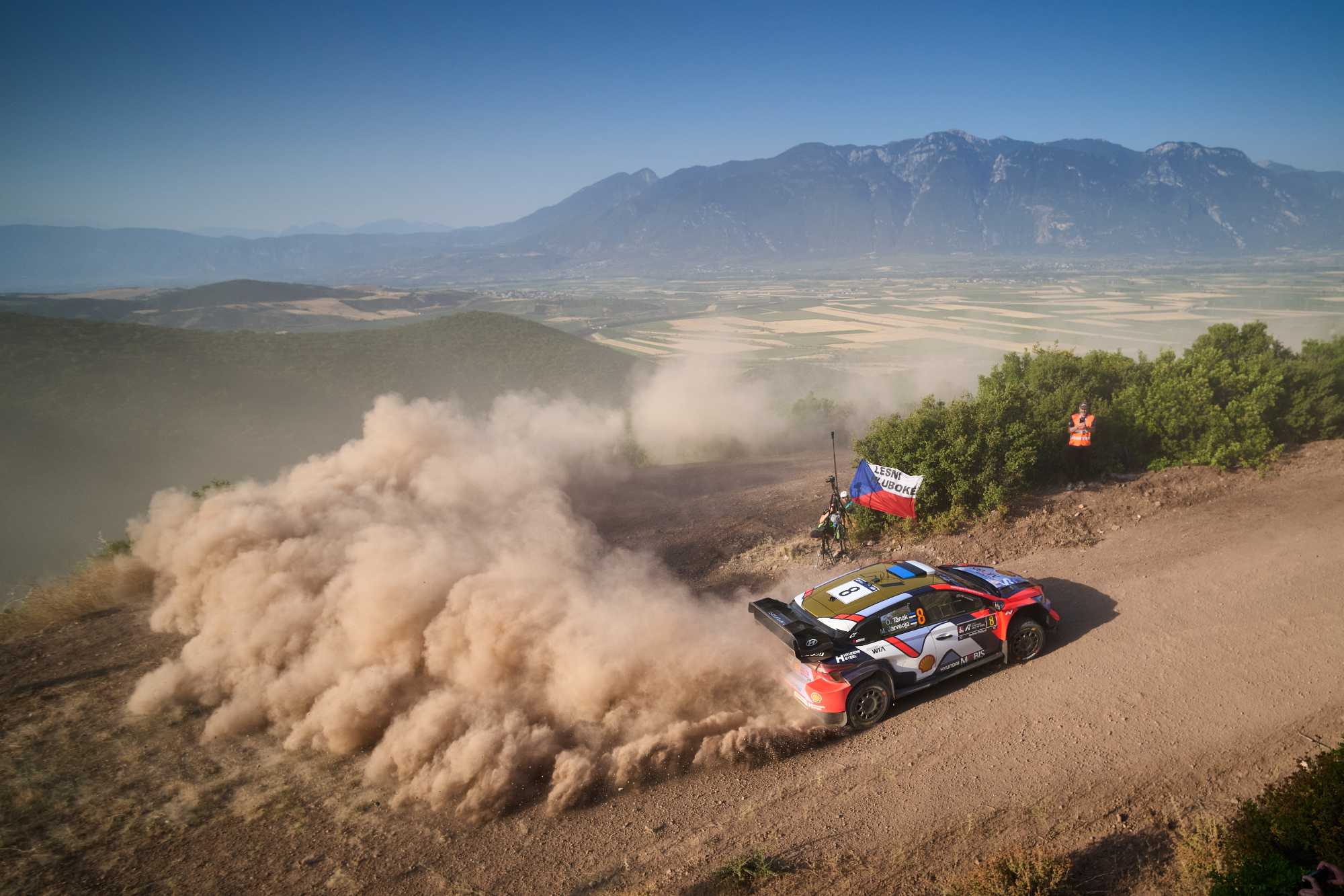 Κυριαρχική νίκη του Tanak στο EKO Rally Acropolis 2025