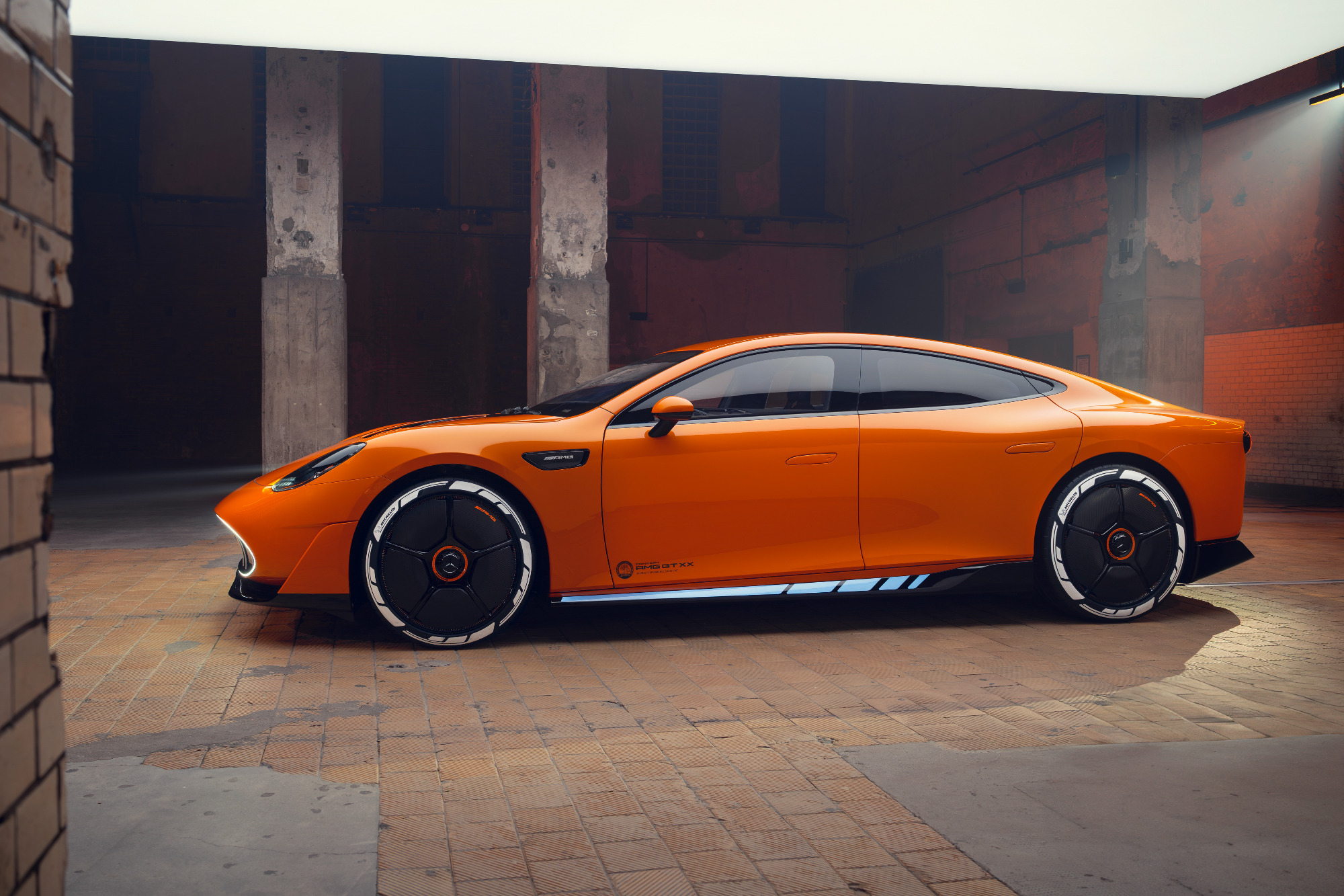 Επίσημο: Αυτή είναι η πρωτότυπη Mercedes-AMG Concept AMG GT XX