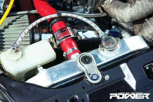 Το ψυγείο της Koyo σε συνδυασμό με το Waterline ψύχουν τον κινητήρα