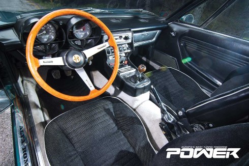 Ναι, αυτό το σαλόνι μετράει ήδη 42 χρόνια από την ημερομηνία παραγωγής του!