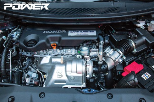 Ο κινητήρας-διαμάντι της Honda καταφέρνει να κινεί το Civic πολύ οικονομικά αλλά και γρήγορα αν χρειαστεί