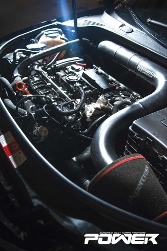 Χωρίς πολλά πολλά να φαίνονται, σχεδόν 500 άλογα είναι αυτό το μοτεράκι!