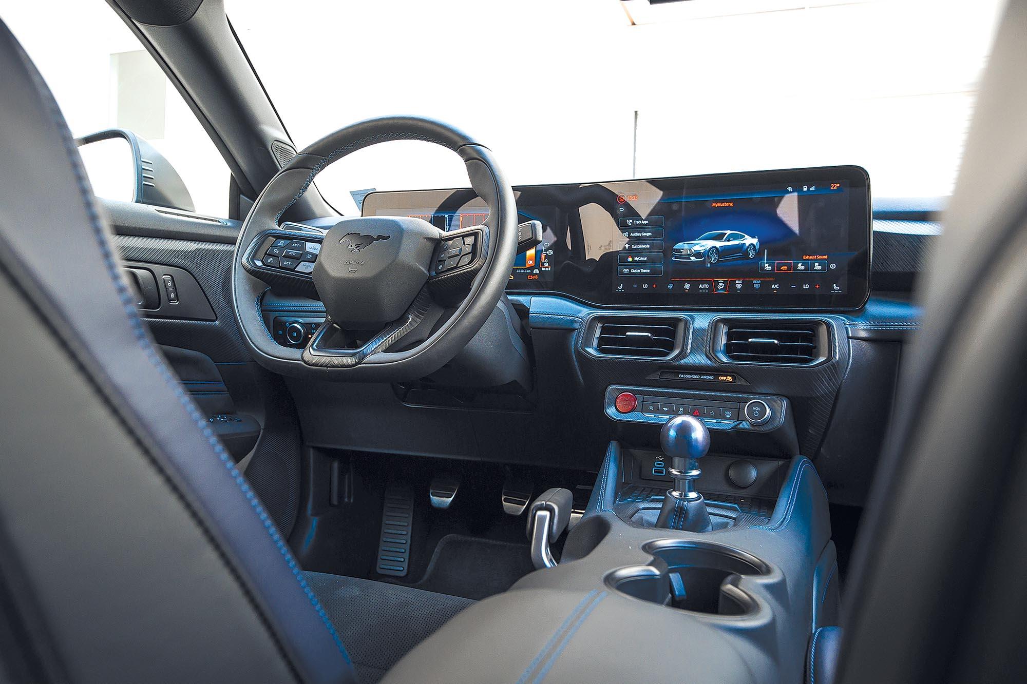 Ford Mustang Dark Horse 5.0 V8 453Ps 