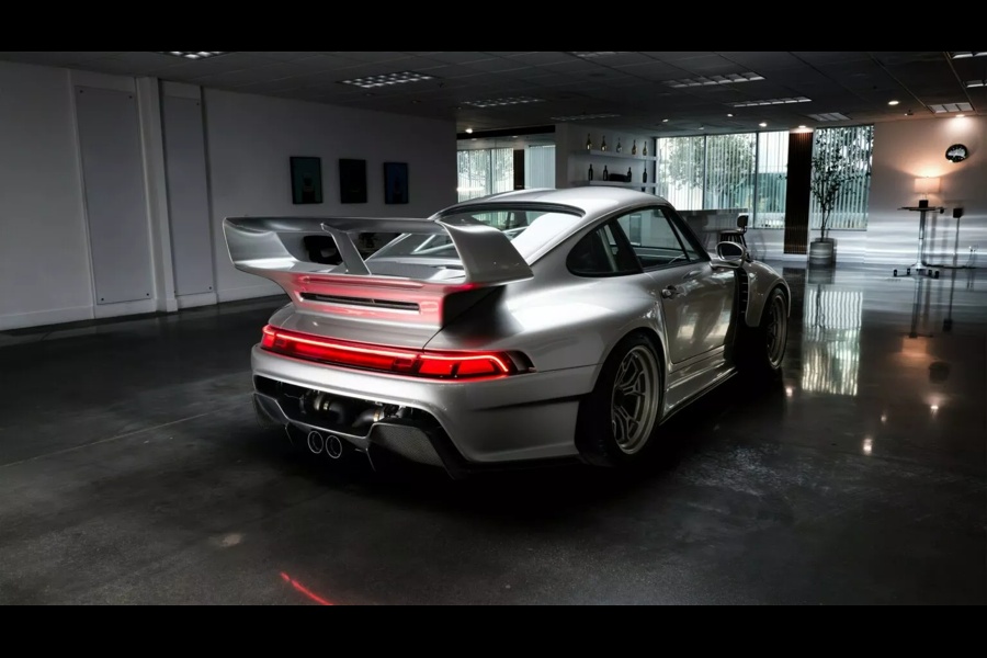 Η Gunther Werks δημιούργησε την ισχυρότερη αερόψυκτη Porsche όλων των εποχών.  