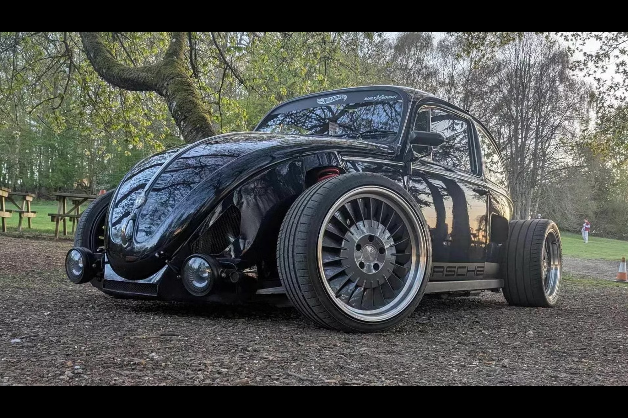 Uno: Ένα τρελό hot rod με σασί Porsche και αμάξωμα Beetle 