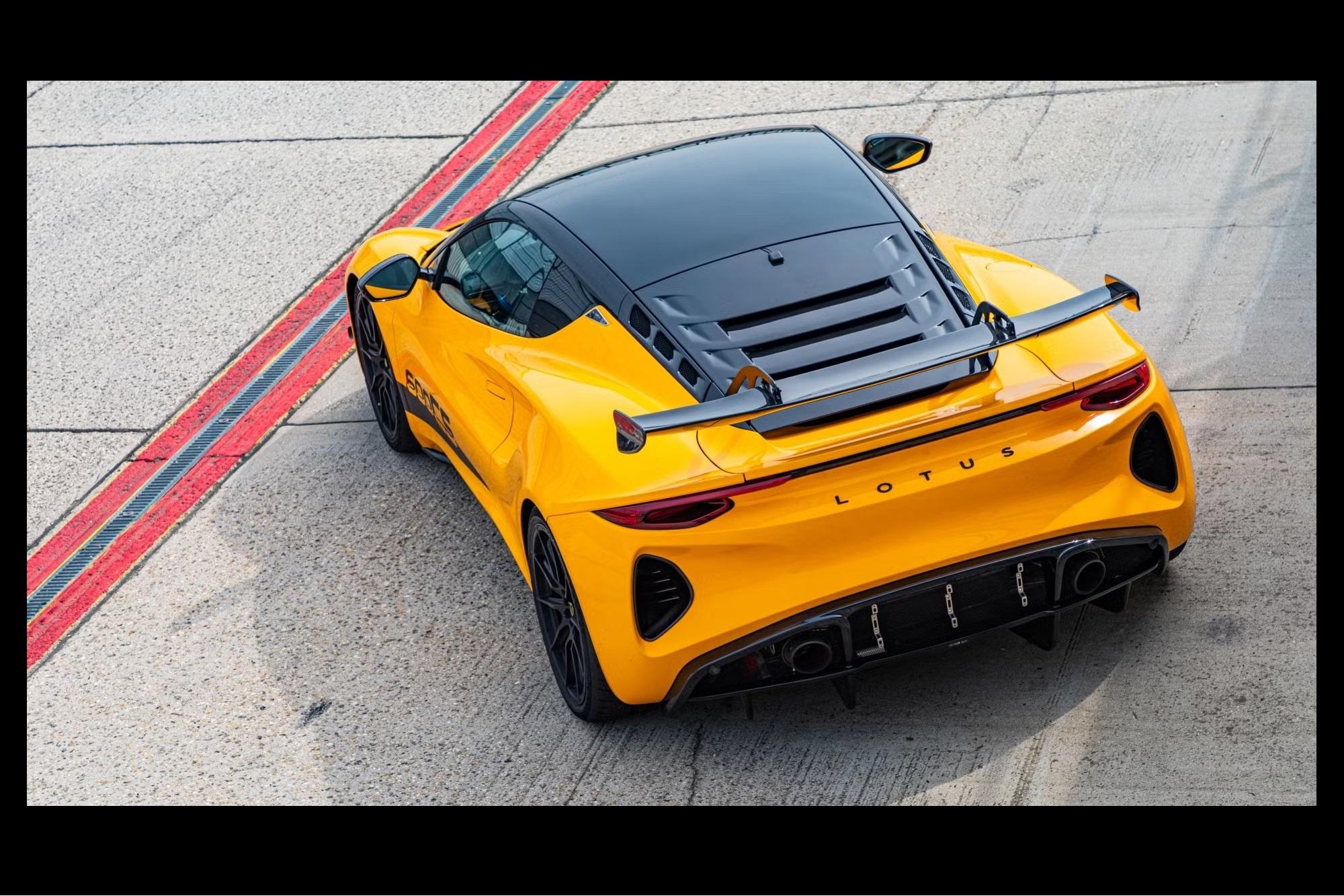 Lotus Emira Clubsport 600: Το μικρό sportscar της Lotus γίνεται supercar 